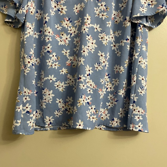 Blue Floral Sienna Sky Blouse - Picture 4 of 11